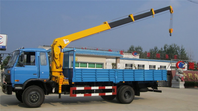 Cho thuê xe Xe gắn cẩu tự hành