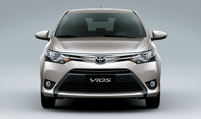 cho-thue-xe-tu-lai-vios-4-cho