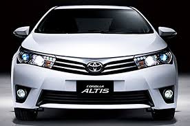 cho thuê xe tự lái 4 chỗ altis
